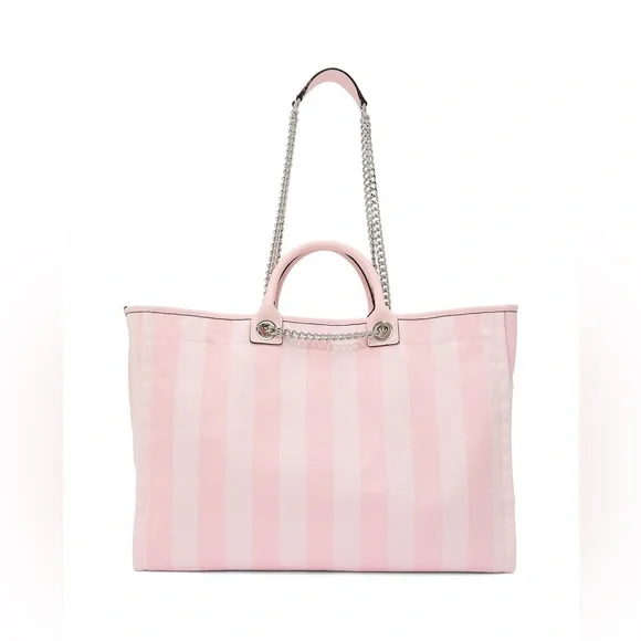 VICTORIA SECRET EXCLUSIVE  MAIMI FASHION SHOW CHAIN TOTE 2025 - Picture 3 of 5